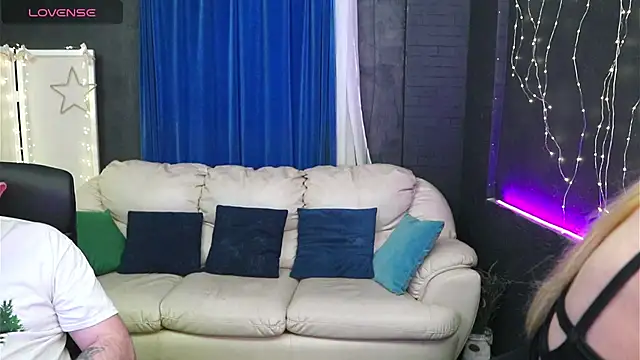 AlisaAleksandr online show from March 13, 7:50 pm