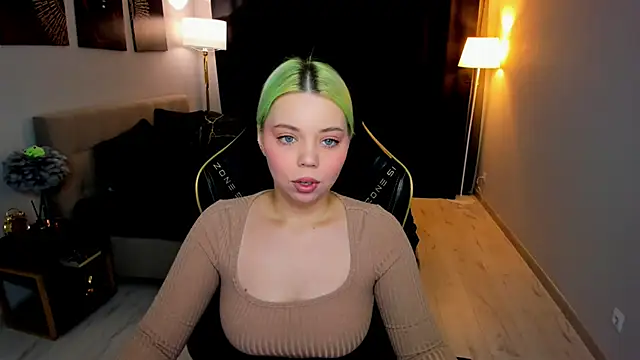 EnergyBunny 1 online show from February 20, 7:14 pm