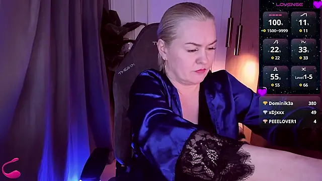 YolandaKiss online show from February 26, 7:53 am