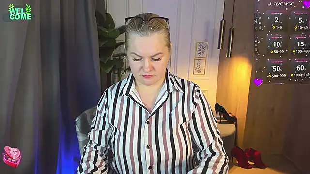 YolandaKiss online show from March 20, 8:29 pm