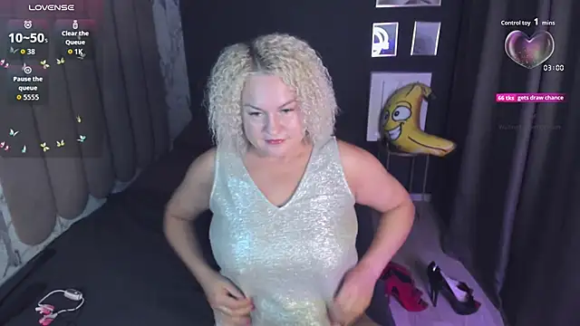 YolandaKiss online show from September 16, 5:08 am