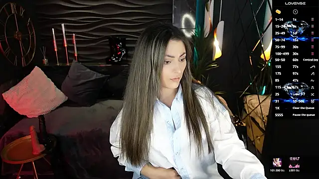 Snapshot of KylieMellow chatting on June 26, 1:59 pm KylieMellow online show from June 26, 1:59 pm