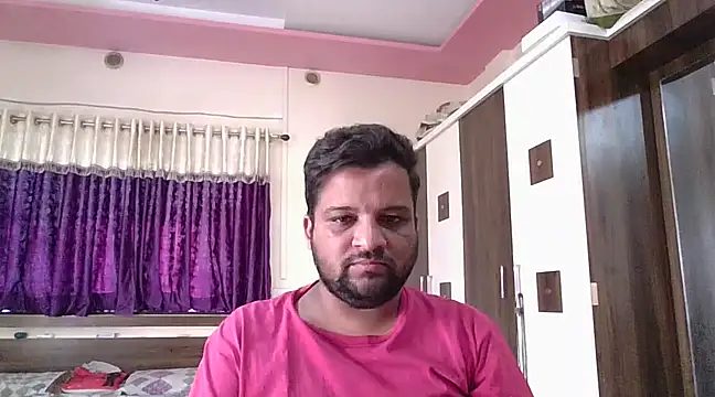 Snapshot of dhruv_love chatting on February 10, 4:19 am dhruv love online show from February 10, 4:19 am