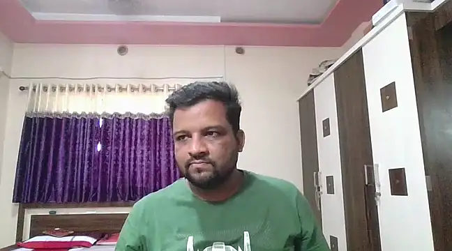 Snapshot of dhruv_love chatting on March 1, 7:51 am dhruv love online show from March 1, 7:51 am