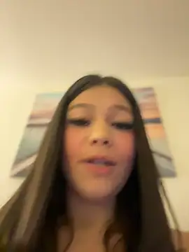 Snapshot of Alyshanon18 chatting on February 6, 5:46 am Alyshanon18 online show from February 6, 5:46 am