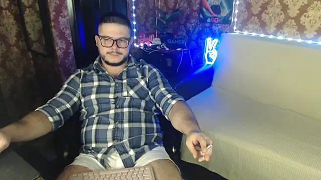 Snapshot of thor_master chatting on September 28, 2:17 am thor master online show from September 28, 2:17 am