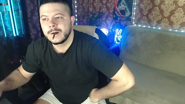 Snapshot of thor_master chatting on October 12, 4:28 pm thor master online show from October 12, 4:28 pm