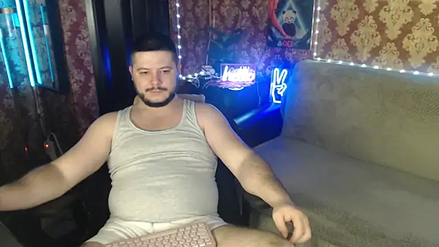 Snapshot of thor_master chatting on October 14, 8:26 am thor master online show from October 14, 8:26 am