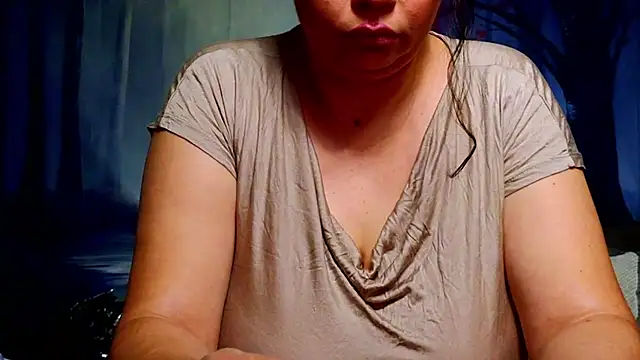 Snapshot of ElizabethEven chatting on February 17, 8:37 pm ElizabethEven online show from February 17, 8:37 pm