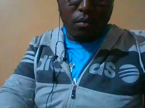 Snapshot of honeyswit chatting on October 24, 7:10 pm honeyswit online show from October 24, 7:10 pm