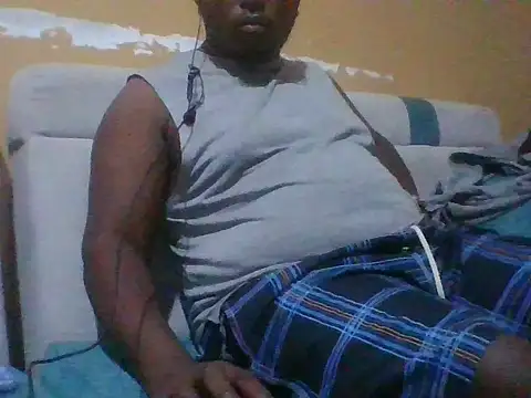 Snapshot of honeyswit chatting on November 3, 10:32 pm honeyswit online show from November 3, 10:32 pm