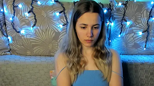 MaggieCake online show from January 13, 2:06 am