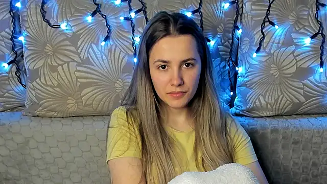 MaggieCake online show from February 15, 7:51 am