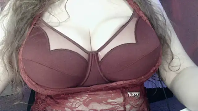 Snapshot of Mrs_Dream chatting on September 14, 12:10 am Mrs Dream online show from September 14, 12:10 am