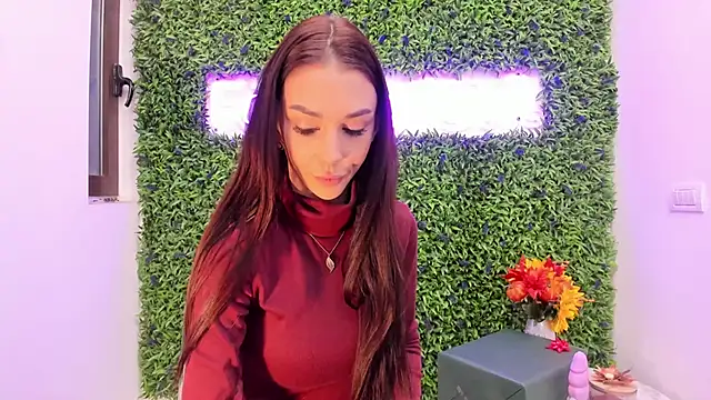 Snapshot of realhotfallingdevil chatting on November 20, 6:02 am realhotfallingdevil online show from November 20, 6:02 am