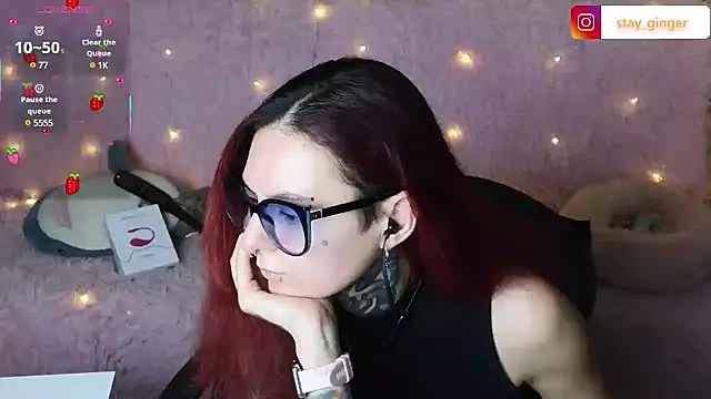 Snapshot of Ginger_Stay chatting on February 22, 12:29 pm Ginger Stay online show from February 22, 12:29 pm