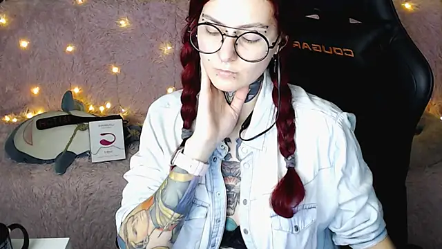 Snapshot of Ginger_Stay chatting on March 16, 9:38 am Ginger Stay online show from March 16, 9:38 am