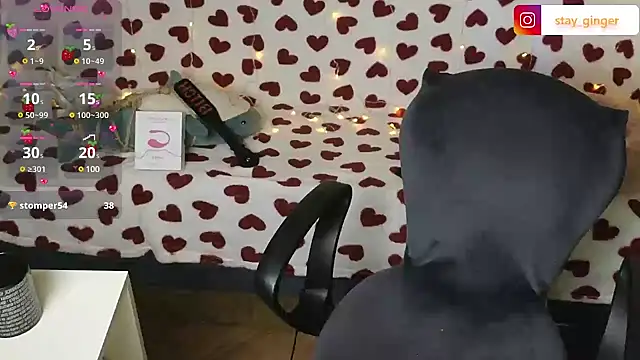 Snapshot of Ginger_Stay chatting on March 19, 12:01 pm Ginger Stay online show from March 19, 12:01 pm