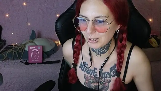 Snapshot of Ginger_Stay chatting on September 14, 10:09 pm Ginger Stay online show from September 14, 10:09 pm