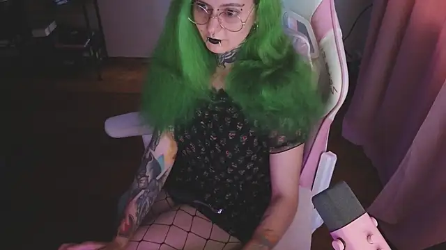 Ginger Stay online show from August 3, 9:04 am
