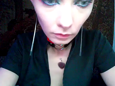 Snapshot of WildMissNiks chatting on January 26, 1:47 pm WildMissNiks online show from January 26, 1:47 pm