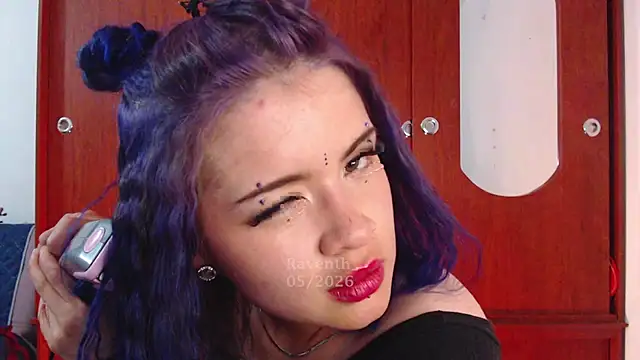 Snapshot of Raventh_ chatting on May 4, 12:28 am Raventh online show from May 4, 12:28 am