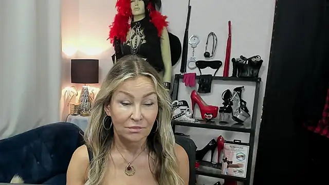 crystaLUX online show from August 4, 4:26 am
