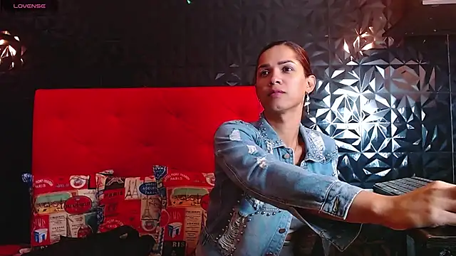 PINK  LOLA1 online show from February 5, 10:33 pm