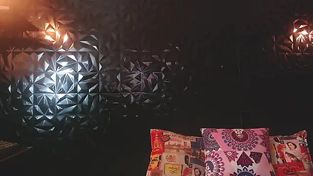 PINK  LOLA1 online show from December 5, 12:30 am