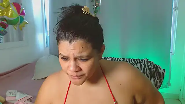 Snapshot of Selenna01 chatting on September 17, 1:13 pm Selenna01 online show from September 17, 1:13 pm
