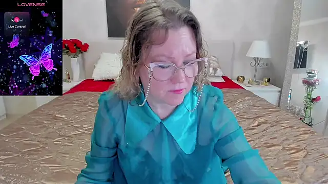 Snapshot of katysako chatting on January 25, 4:23 am katysako online show from January 25, 4:23 am