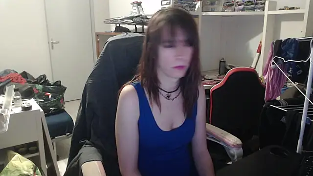 missthon0 online show from March 1, 11:45 am