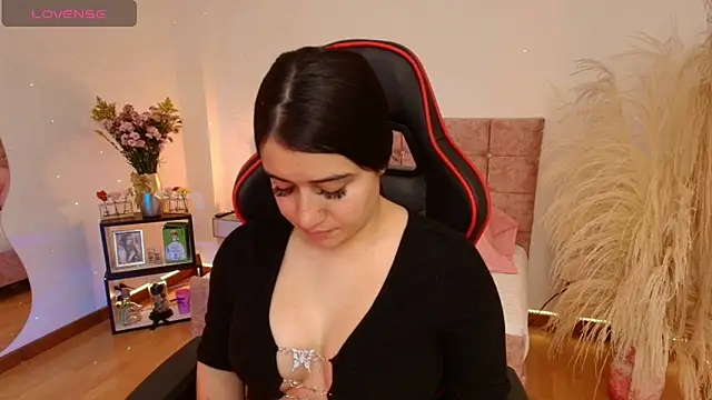 Snapshot of KallyMyller1 chatting on December 13, 7:32 pm KallyMyller1 online show from December 13, 7:32 pm