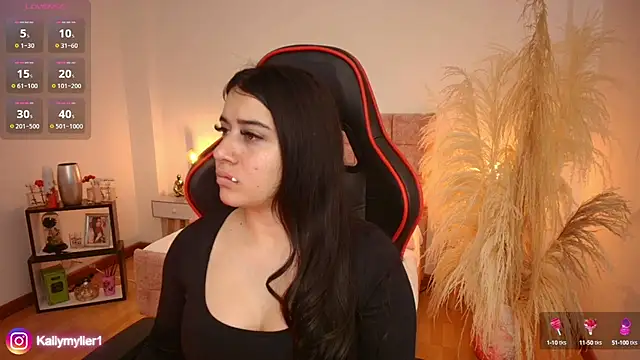 Snapshot of KallyMyller1 chatting on February 5, 7:53 pm KallyMyller1 online show from February 5, 7:53 pm