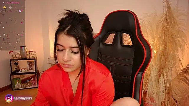 Snapshot of KallyMyller1 chatting on March 6, 10:26 pm KallyMyller1 online show from March 6, 10:26 pm