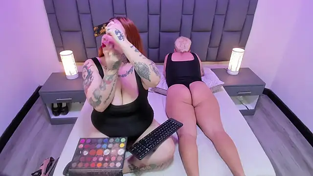 MiaYMolly online show from March 18, 10:14 am