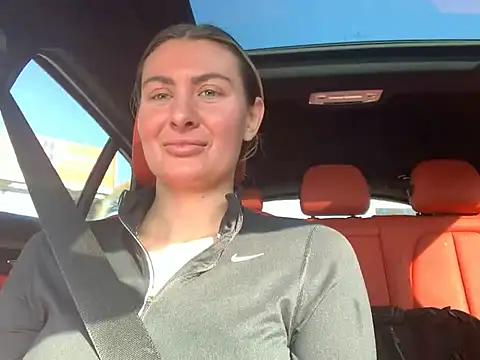 Snapshot of Alyssa_rhoades chatting on February 6, 3:41 pm Alyssa rhoades online show from February 6, 3:41 pm