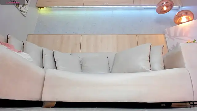 Snapshot of maryevans_ chatting on March 6, 12:09 pm maryevans online show from March 6, 12:09 pm