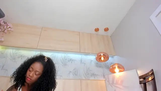 Snapshot of maryevans_ chatting on September 23, 11:46 am maryevans online show from September 23, 11:46 am