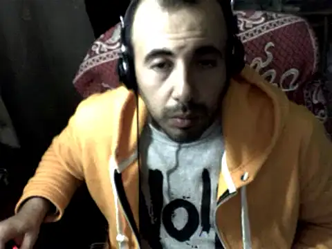 Snapshot of big_heart chatting on February 26, 12:05 am big heart online show from February 26, 12:05 am