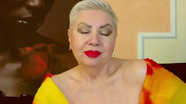 LadyPosh online show from March 14, 4:43 am