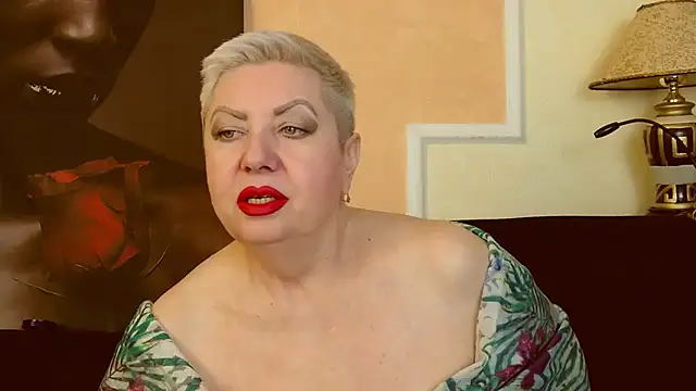 LadyPosh online show from March 19, 9:48 pm