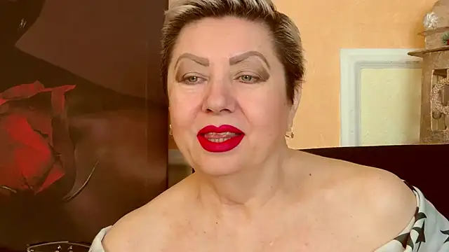 LadyPosh online show from March 12, 9:43 pm