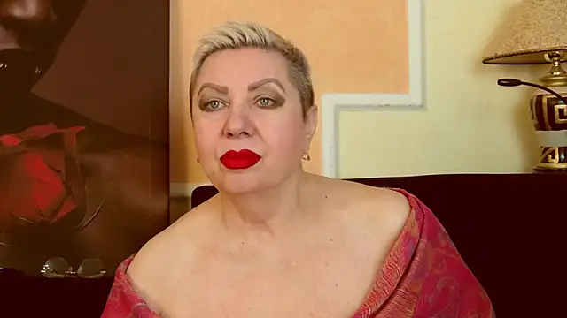 LadyPosh online show from May 14, 7:42 pm