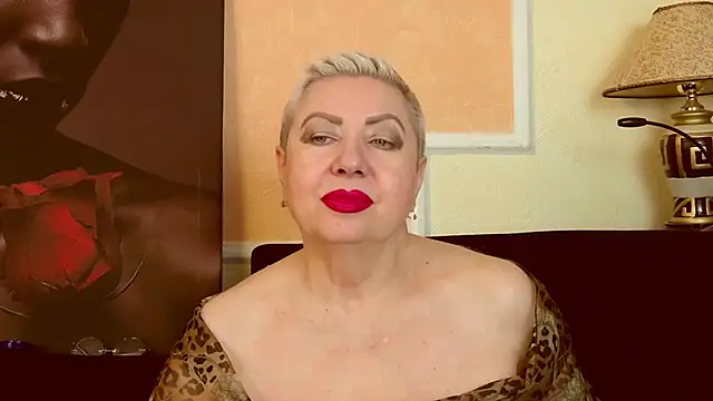 LadyPosh online show from July 17, 9:41 pm