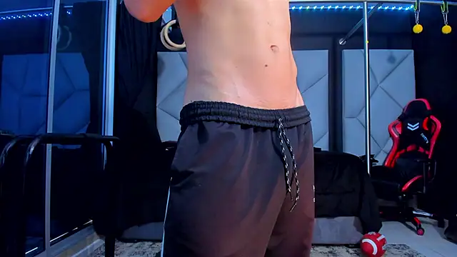 Snapshot of Aydenmiller96 chatting on November 6, 2:40 pm Aydenmiller96 online show from November 6, 2:40 pm