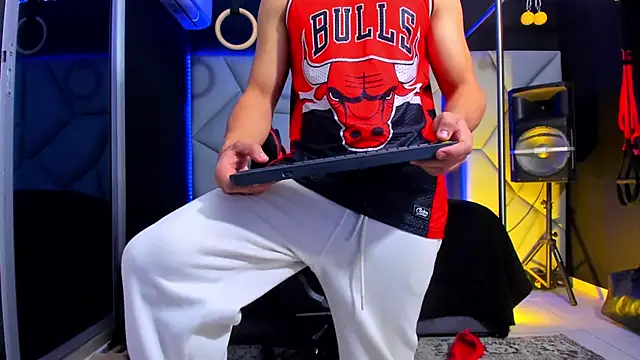 Aydenmiller96 online show from May 1, 5:45 am