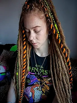 LucidLucy online show from October 27, 1:37 pm