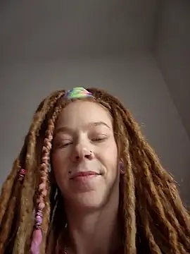 LucidLucy online show from March 6, 2:13 pm