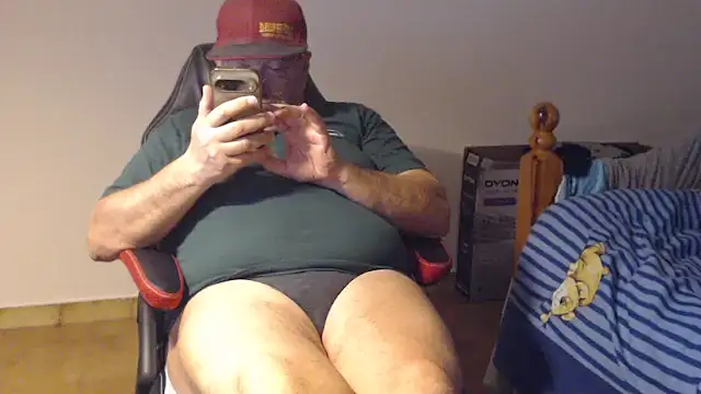 Snapshot of fraboys chatting on March 4, 8:53 am fraboys online show from March 4, 8:53 am